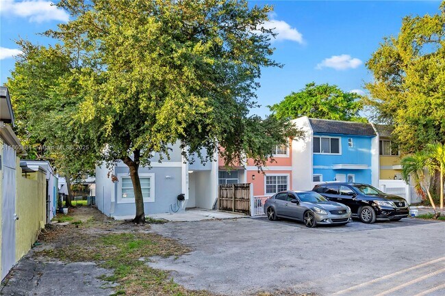 Building Photo - 610 NW 11th St