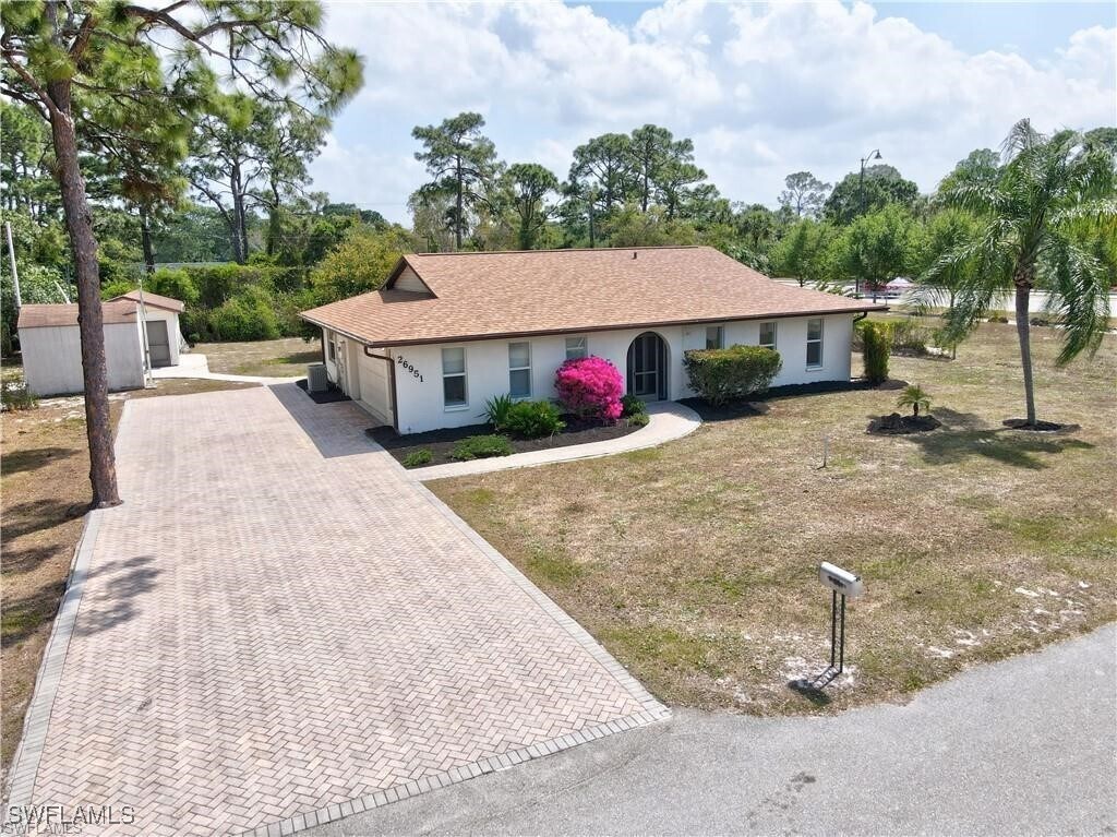 Foto principal - 26951 Leport St