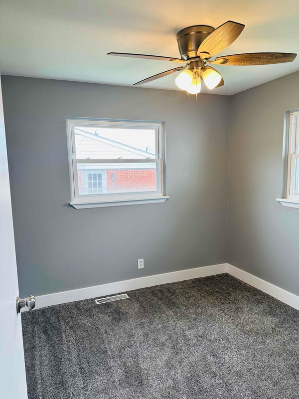Building Photo - 37 Twinbrook Ct
