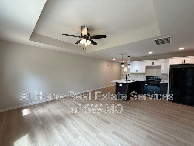 Foto del edificio - 2759 S Meadowlark Ave