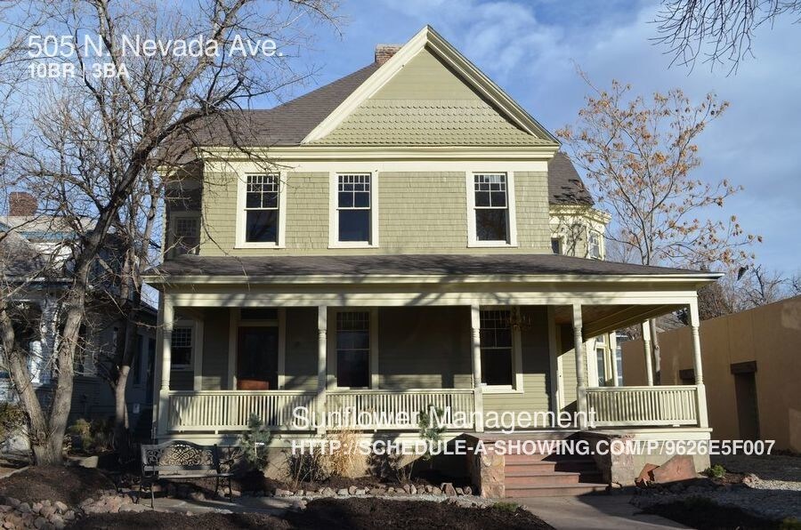Primary Photo - HUGE Luxurious Victorian Downtown