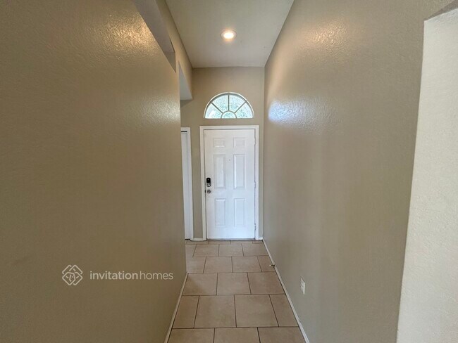Building Photo - 8425 Split Creek Cir