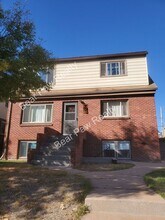 Building Photo - 708 W 1st Ave