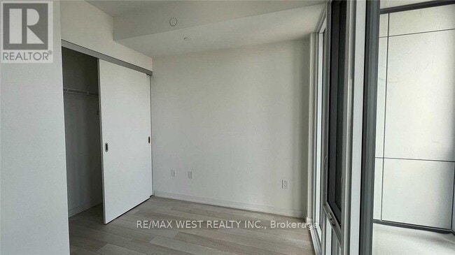 Building Photo - 50 Power St