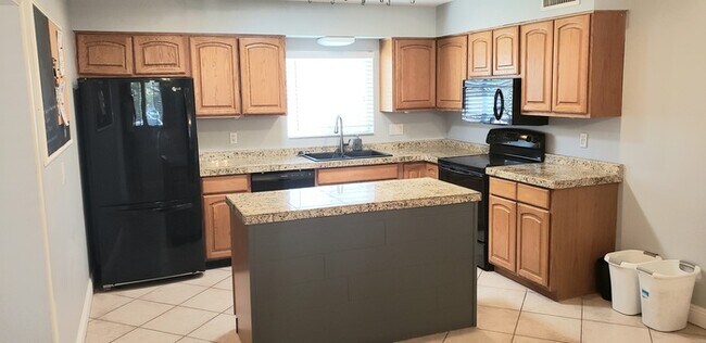 Photo - Wonderful Continental East home in Tempe!!