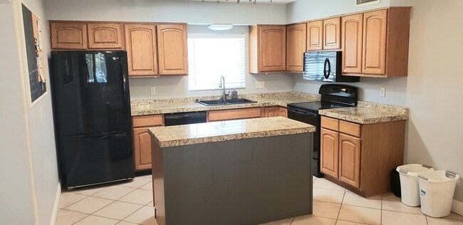 Building Photo - Wonderful Continental East home in Tempe!!