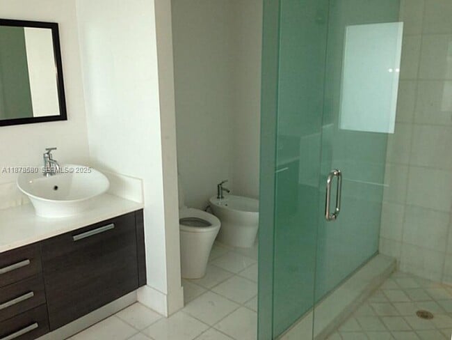 Foto del edificio - 2950 NE 188th St