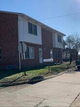 Building Photo - 56 Mound St