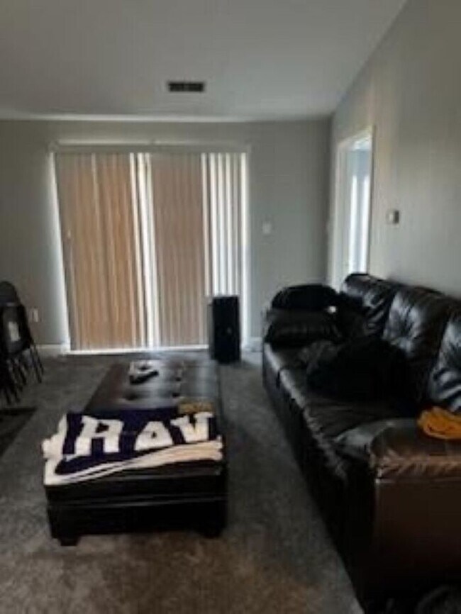 732 Kennington Rd, Reisterstown, MD 21136 Townhome Rentals in