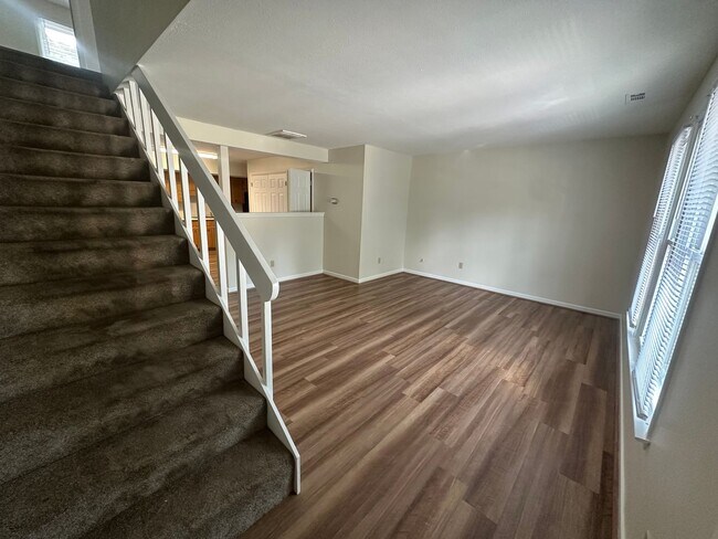 Foto del edificio - Fletcher Rental!