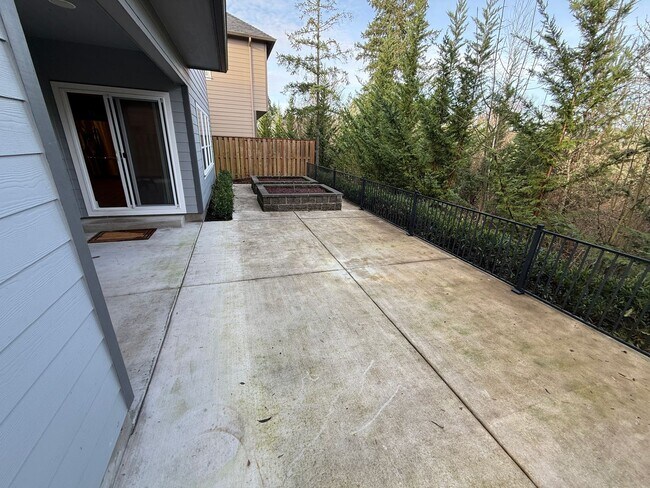 Foto del edificio - Nice 4bed/2.5 Bath Home, Gas Range