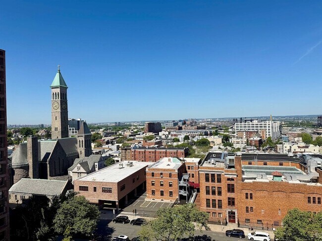 Foto del edificio - 225 St Pauls Ave