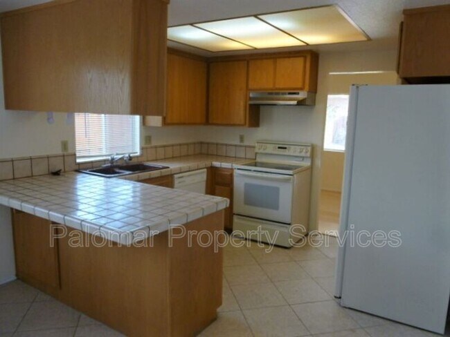 Building Photo - 1410 San Carlos Pl