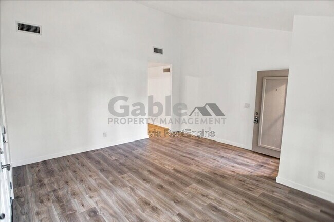 Foto del edificio - 25753 Rana Dr