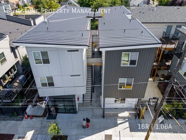 Foto del edificio - 5042 NE Fremont-4
