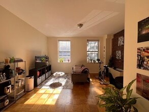 Building Photo - 13 Bowdoin St