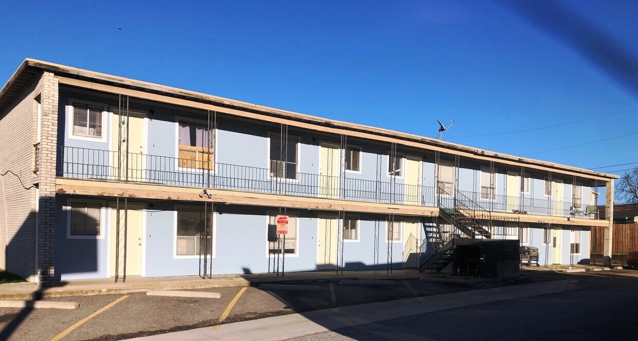 Primary Photo - 506 N 1st St