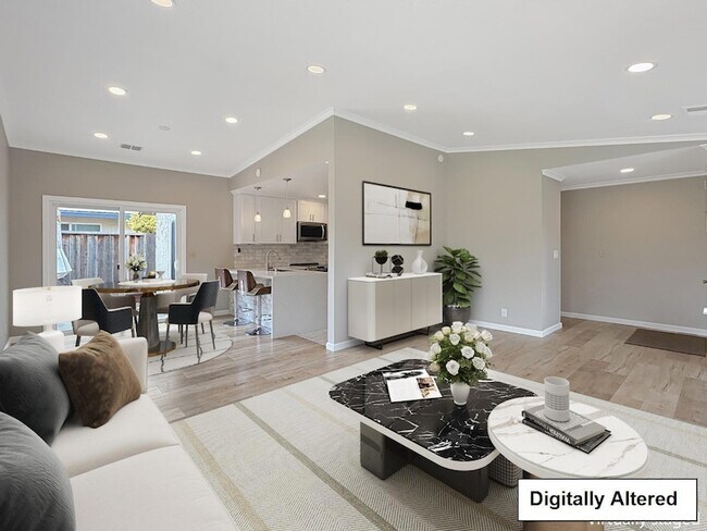 Building Photo - 5935 Woodbine Pl