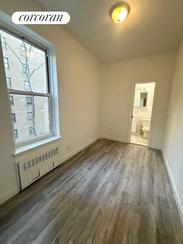 Building Photo - 235 E 27th St