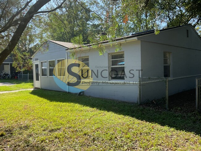 Building Photo - Save $550!  Adorable 3BR/2BA Home for rent...