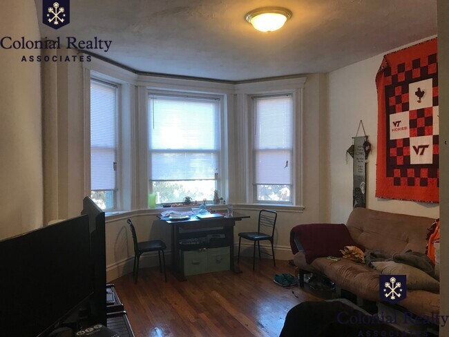 Building Photo - 1298 Commonwealth Ave