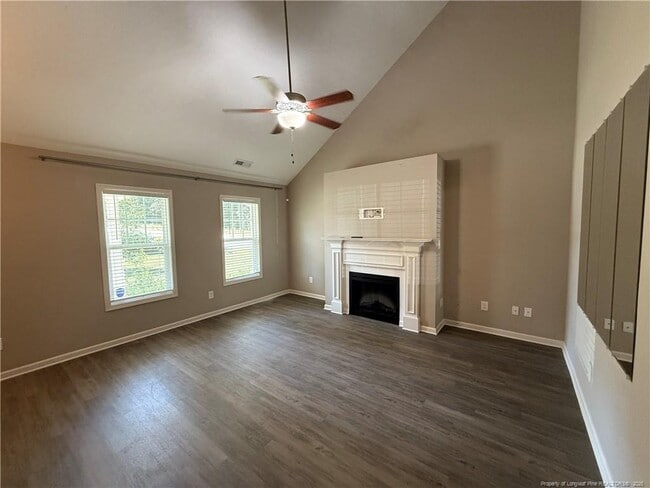 Foto del edificio - 7301 Hyannis Dr