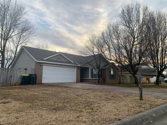 Foto del edificio - 609 Jimmy St