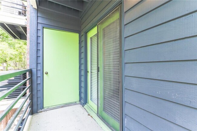 Foto del edificio - 502 W 17th St