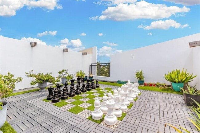 Foto del edificio - 721 SE 12th Ct