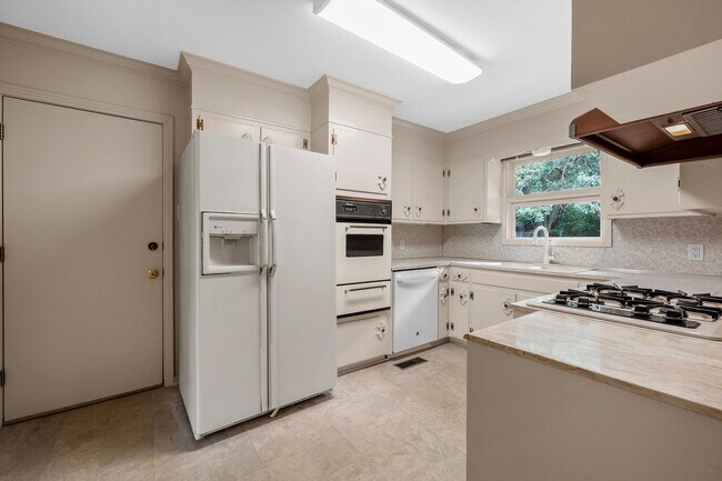 Foto del edificio - Private Woodway Retreat