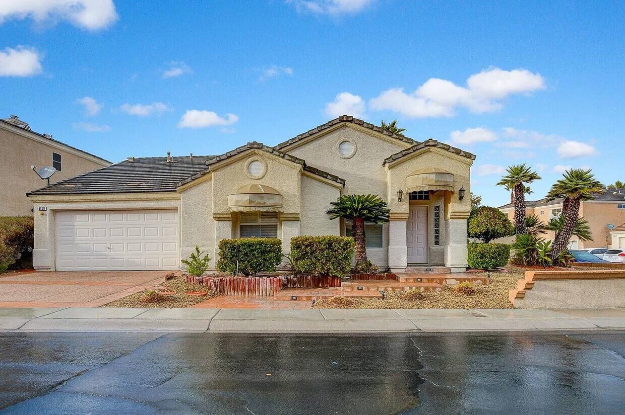 Foto principal - 8100 Amersham Ave