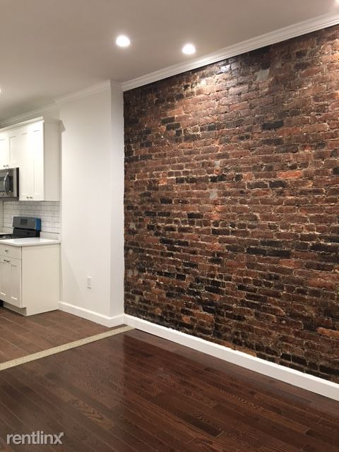 Primary Photo - 503 Seneca Ave