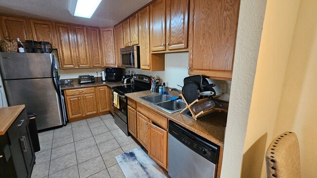 Foto del edificio - 1737 Bayview Heights Dr