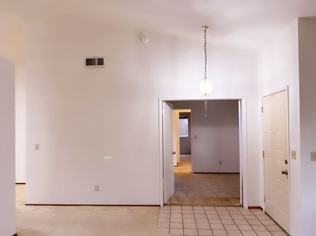 Foto del edificio - 5920 Laguna Ranch Cir