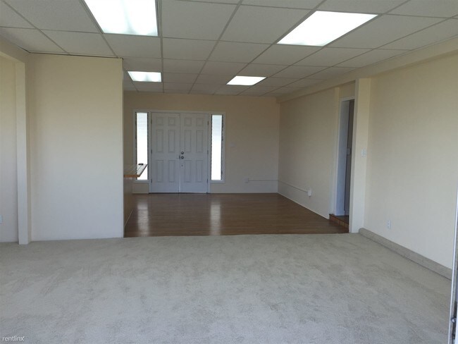 Building Photo - 3 br, 1 bath House - 1547 Alencastre St.