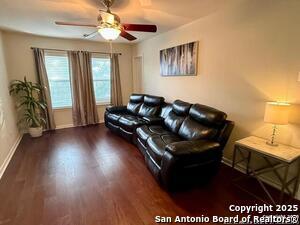 Building Photo - 510 Roble Fino