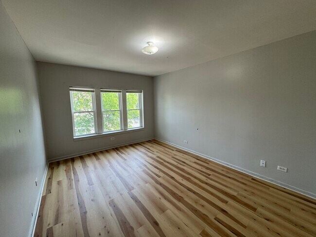 Foto del edificio - 3801 W Thomas St