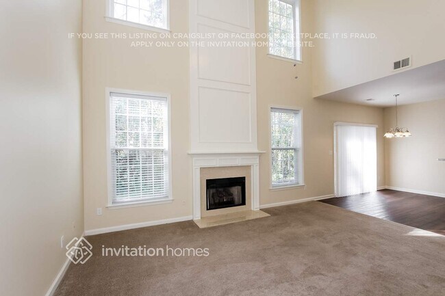 Building Photo - 10911 Chastain Parc Dr