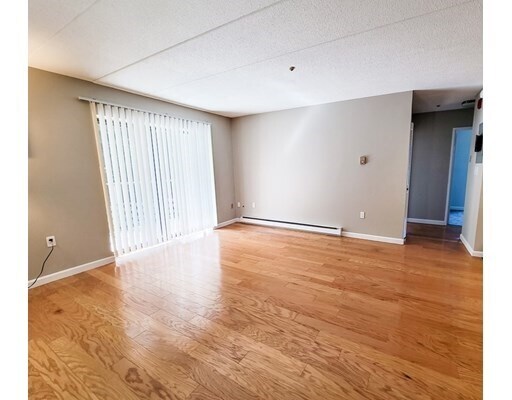 Building Photo - 308 Quarry St