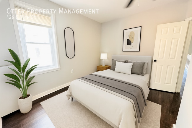 Building Photo - 426 S 56th St