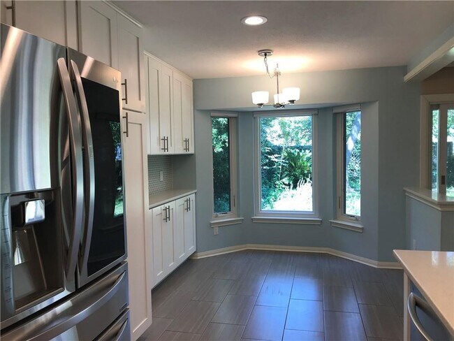 Foto del edificio - 5510 Camp Fire Trail