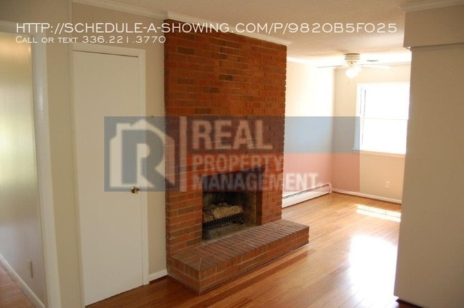 Building Photo - 1613 Gracewood Dr