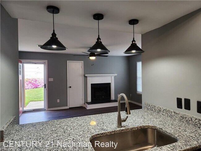 Building Photo - 2 br, 2 bath House - 3660 A Towne Point Road