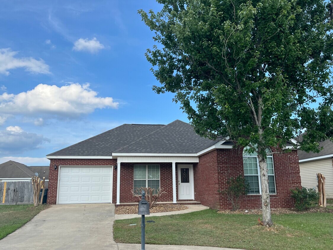 136 Greenspan Way, Byron, GA 31008 House Rental in Byron, GA