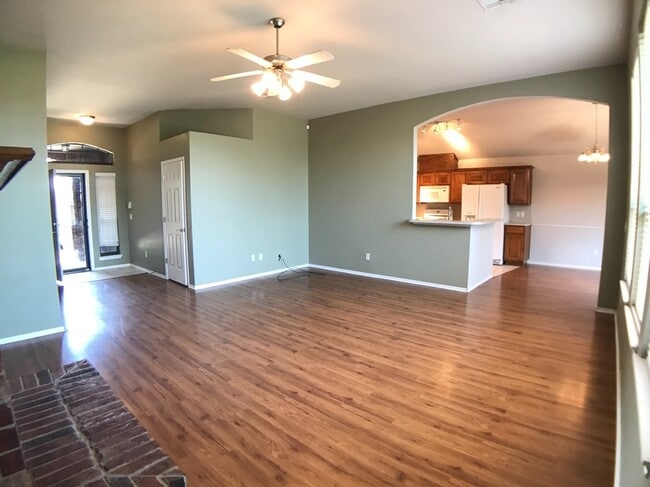 Foto del edificio - 16224 Panther Way