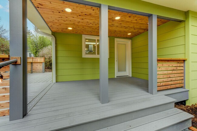 Foto del edificio - A Fresh, Open Home for a Relaxed Life by the Lake