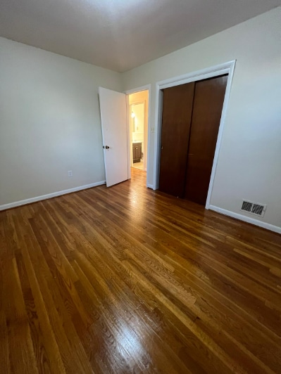 Foto del edificio - "Spacious 5-Bedroom Retreat with Cozy Fireplace in Fort Washington!"