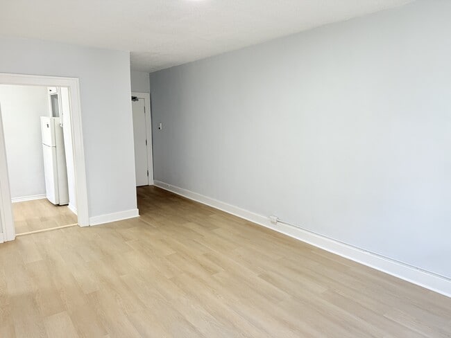 Building Photo - 277 Curry Ave