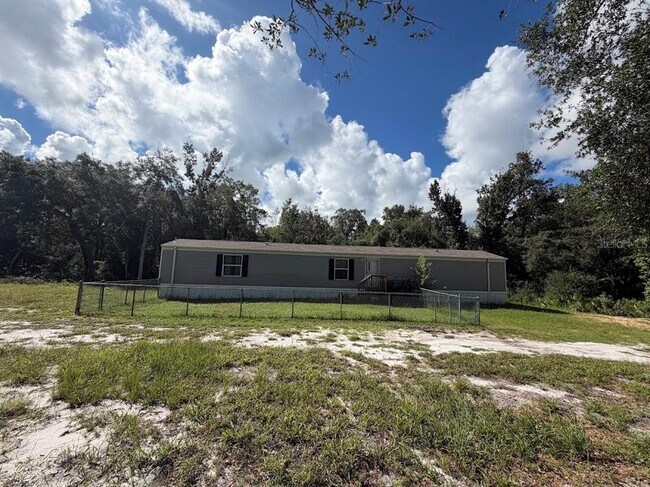 Building Photo - 16456 NE 35th Avenue Rd