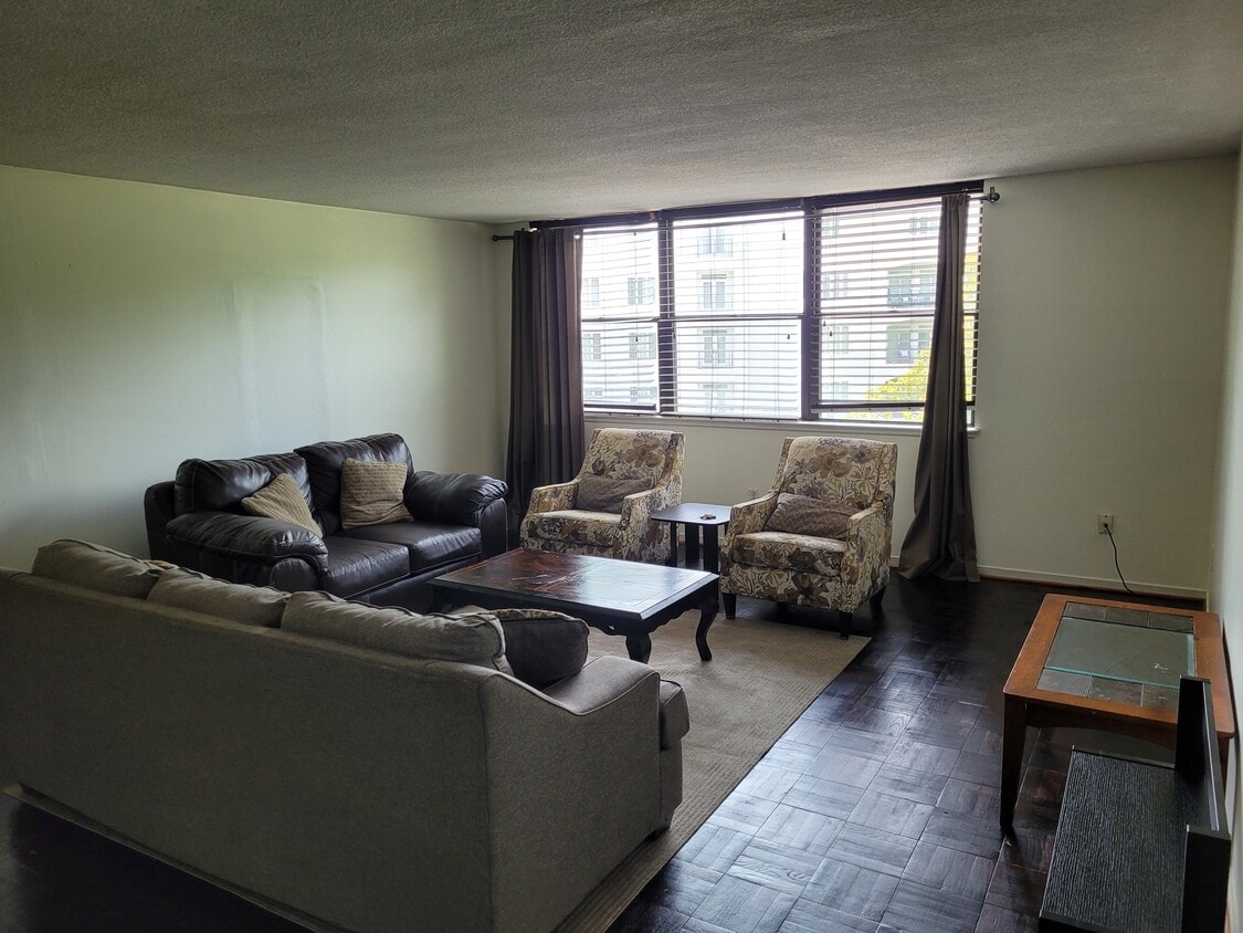 Foto principal - 2965 Pharr Court South NW